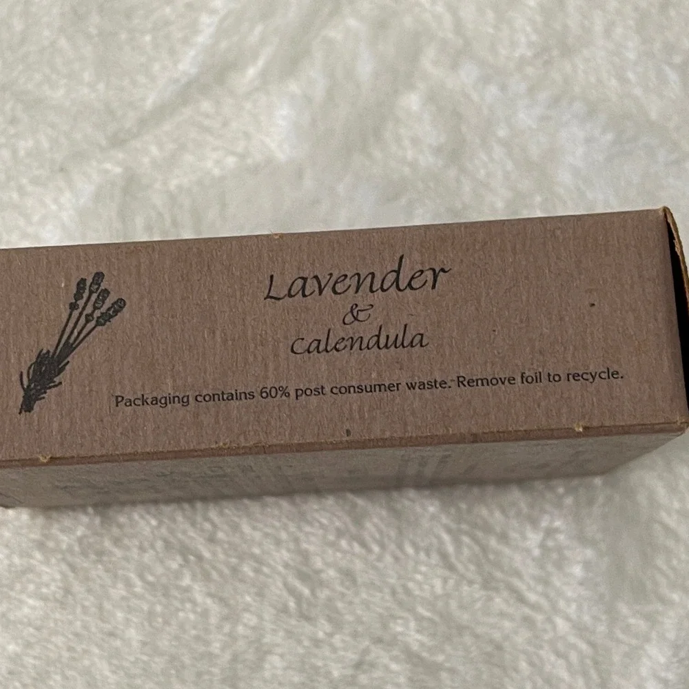 Gardener's Grit‎ Lavender Calendula Cornmeal Soap Bar 4 oz Natural Ingredients